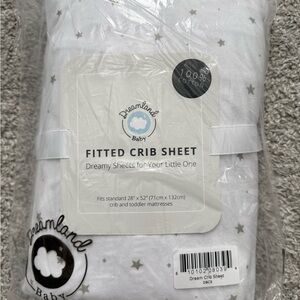 Dreamland Baby Fitted Crib Sheet